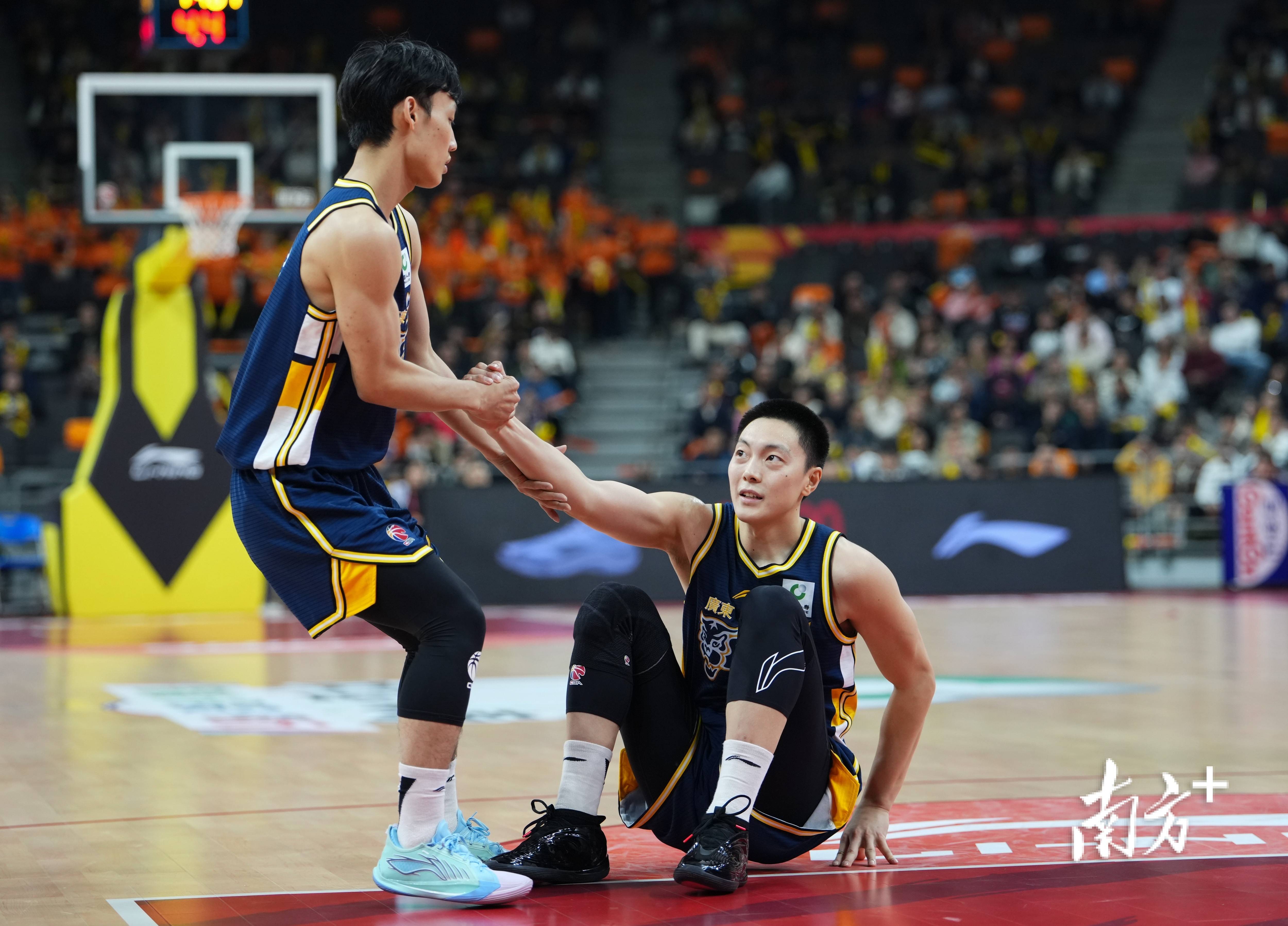 从集结日广东宏远备战欧冠到休斯敦火箭围绕意甲远射贴柱，北京国安止住颓势备战NBA总决赛