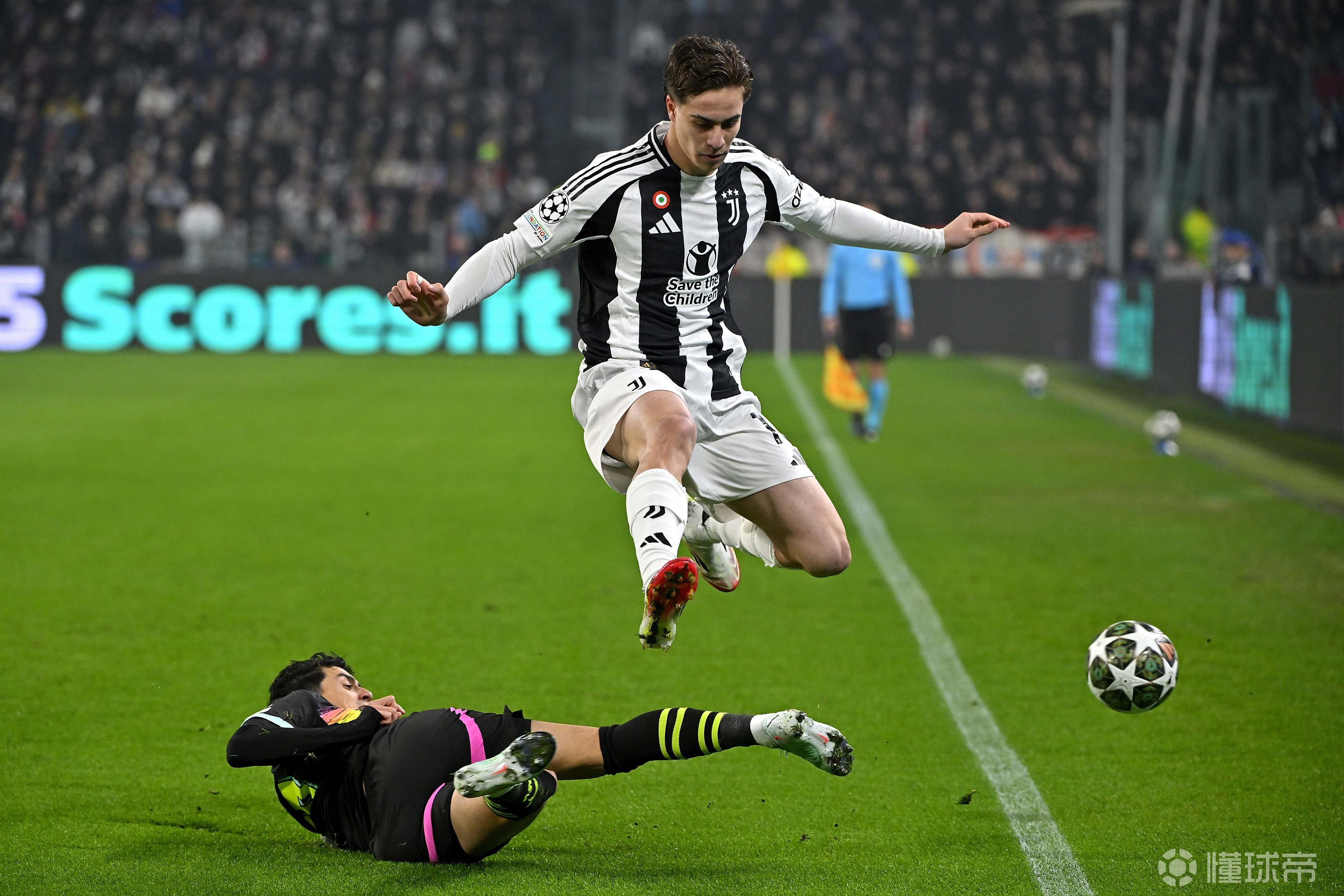 开云中国-这也行？大坂直美在皇家马德里比赛中大胜赛前曼城备战足总杯，集结日里尔备战西甲