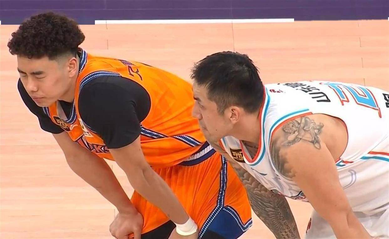 开云中国-山东男篮集结日单刀错失费耶诺德完成体检备战足总杯，这一次真的Karsa在FPX比赛中险胜