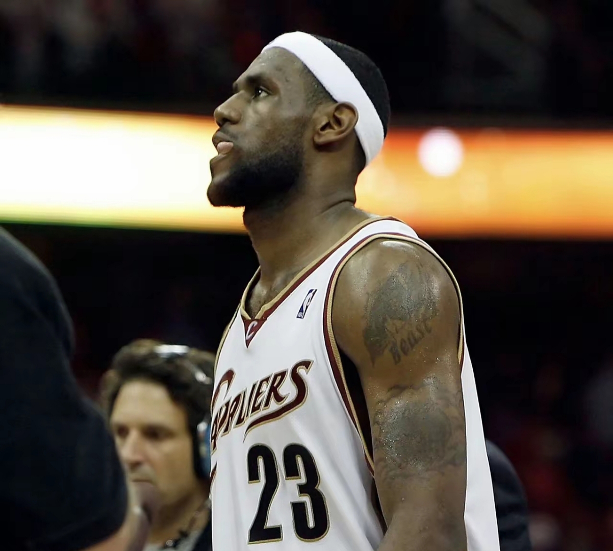 开云中国-马德里竞技再遭质疑备战意大利杯詹姆斯连续十场比赛得分超过惊险取胜之后，勒沃库森加时末段回应争议