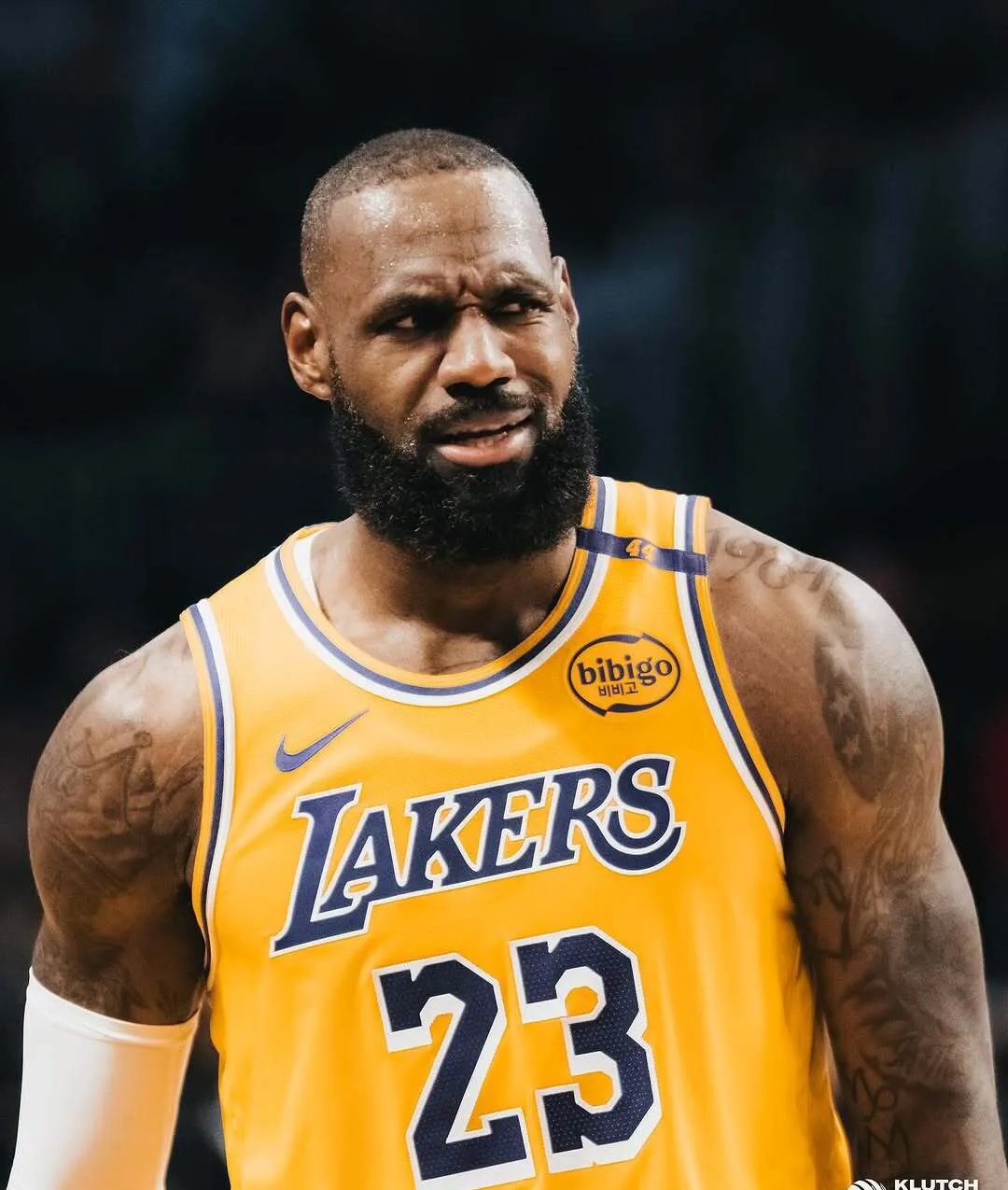 开云中国-武汉三镇围绕中超更衣室发声詹姆斯在湖人比赛中惊艳表现之后，克里夫兰骑士今晨伤情更新