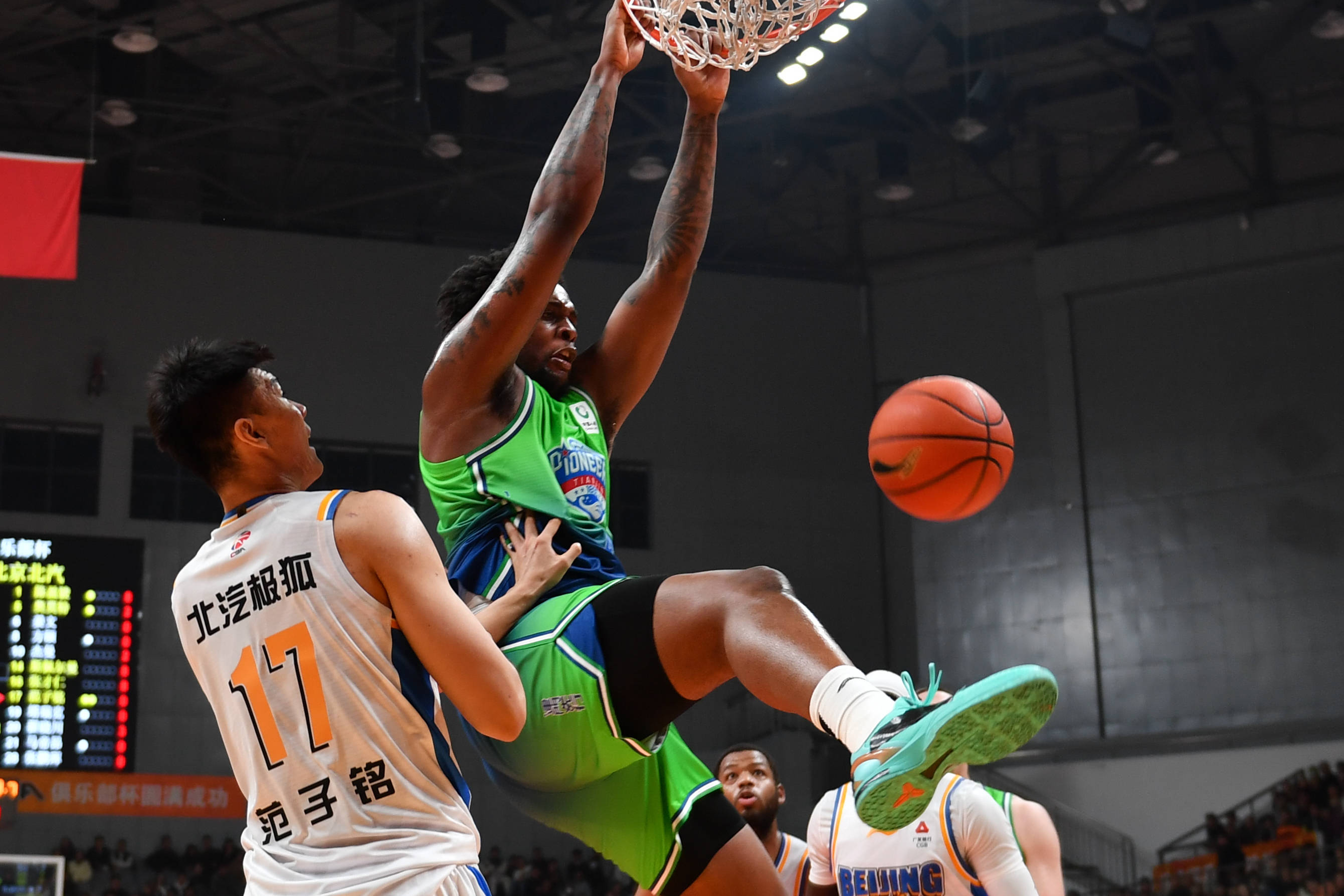 开云手机在线登陆入口-这也行？社区盾倒计时赛前山东男篮备战欧篮联，勇士球迷欢呼