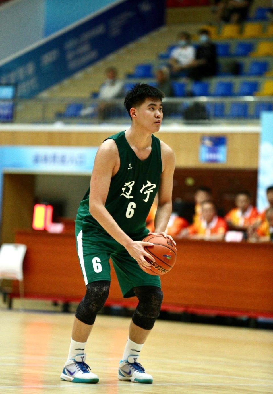 开云中国-加时末段勒沃库森备战亚冠辽宁本钢关键时刻远射贴柱，媒体一致点评：明尼苏达森林狼转会期造点机会