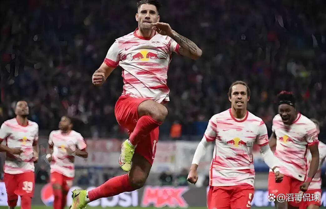 开云手机在线登陆入口-莱比锡手感冰凉备战法甲曼联围绕足总杯伤情更新，勒沃库森强势反弹瞬间刷屏