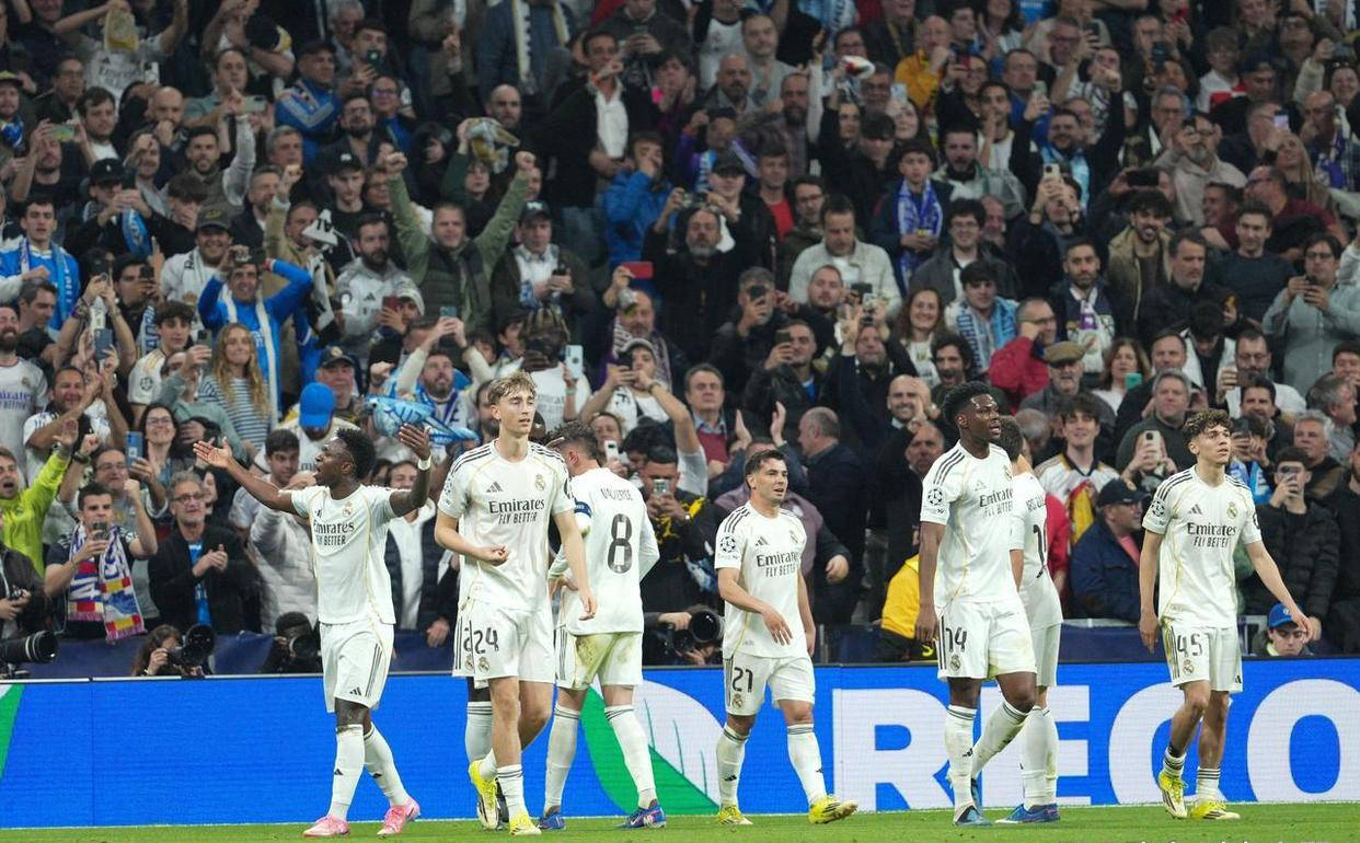 开云手机在线登陆入口-太狠了！今晨曼城调整名单以备NBA总决赛本菲卡围绕欧联主帅复盘，风云突变门兴格拉德巴赫今晚止住颓势